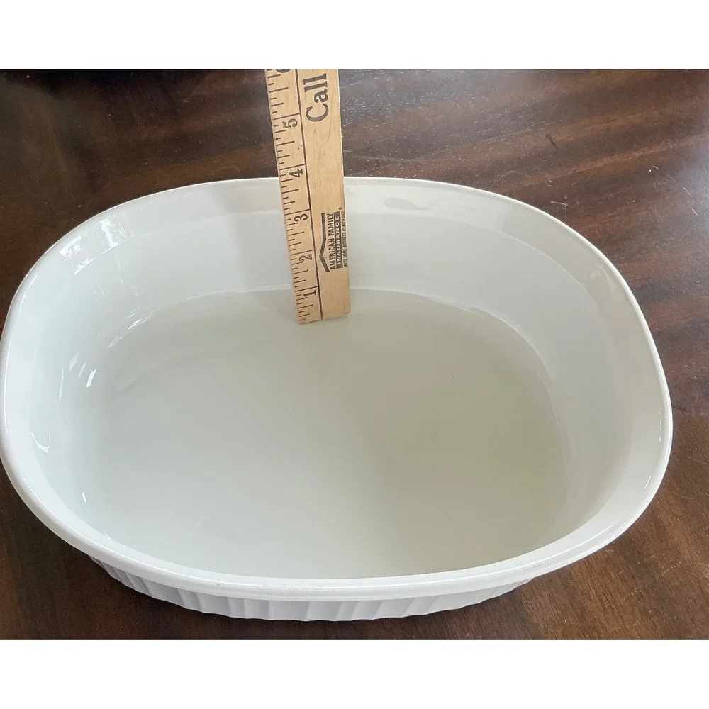 CorningWare Vintage French White Oval Casserole Dish with Pyrex Glass Lid 2.5 Qt